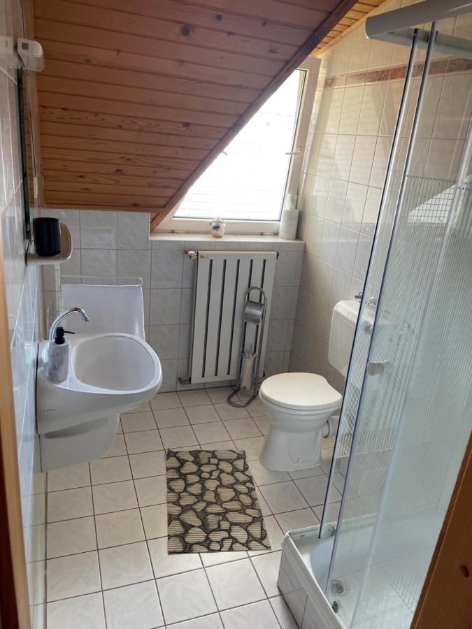 גיינסדיאס Esther Apartman מראה חיצוני תמונה